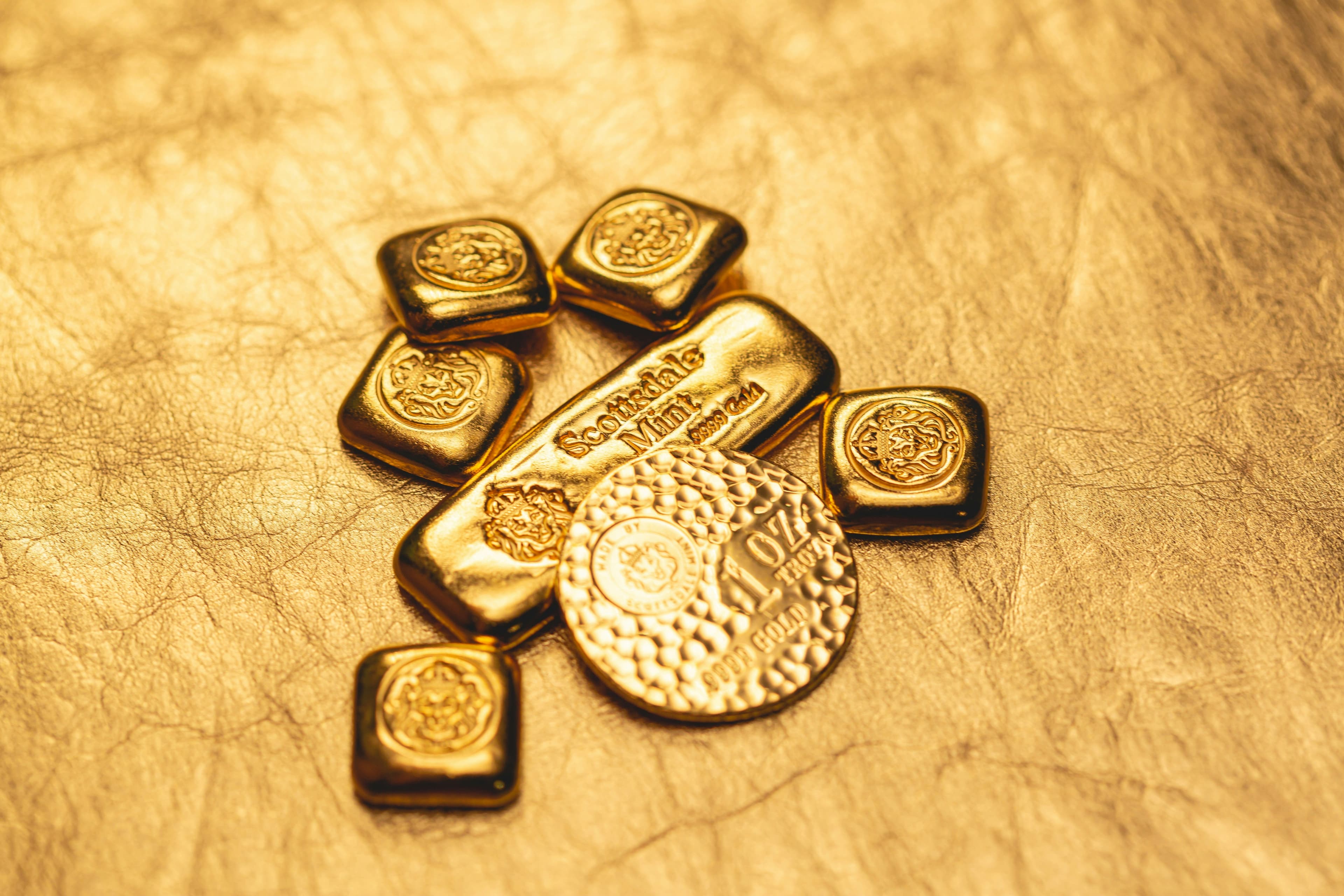 Gold Bars vs. Gold Coins: Which is Right for You?